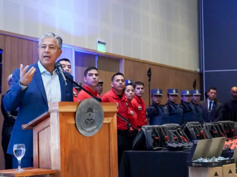 La Policía neuquina amplía su capacidad de respuesta con la incorporación de armas menos letales